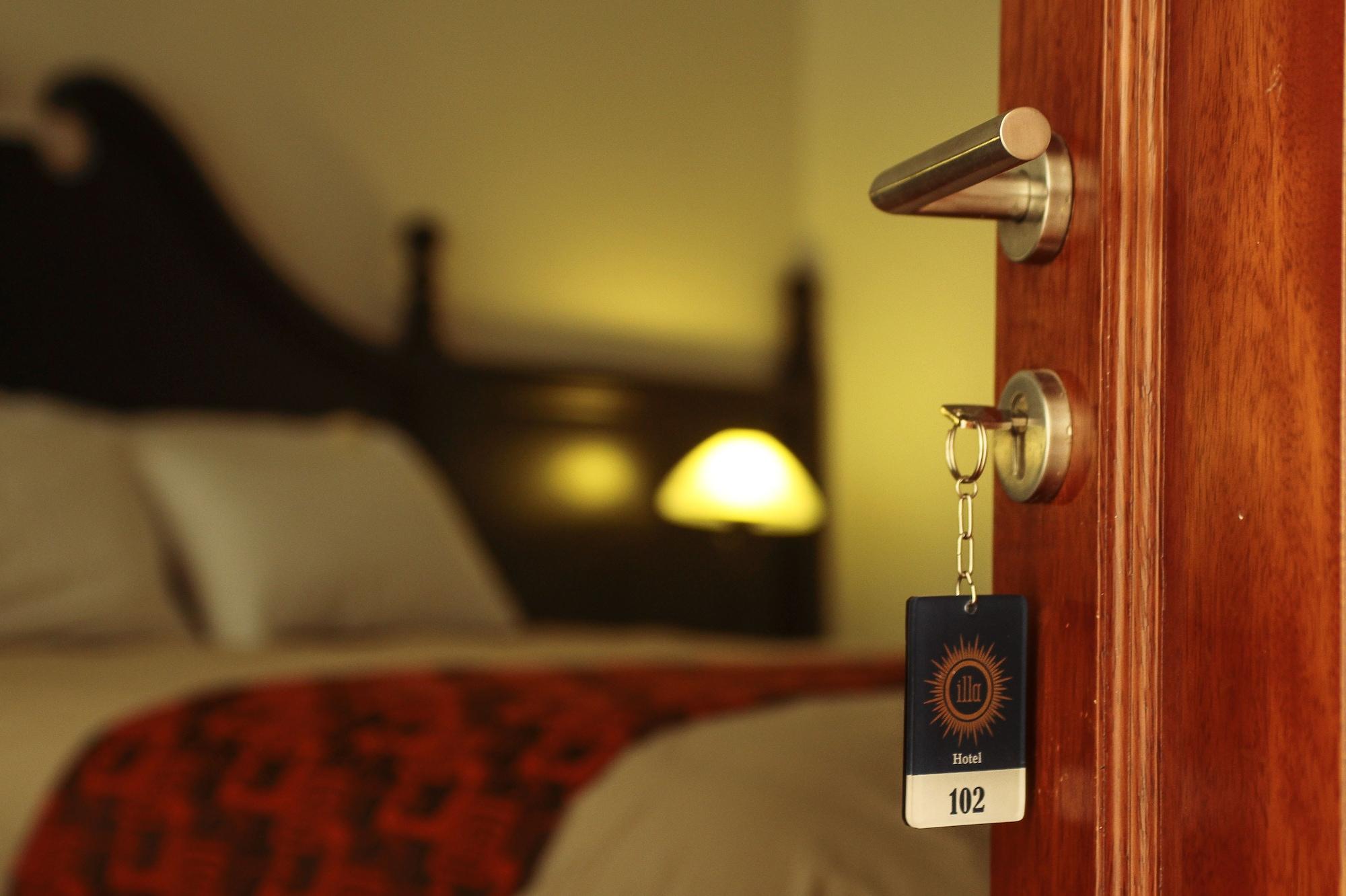 Illa Hotel 3*