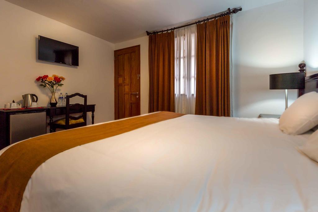 Illa Hotel 3*