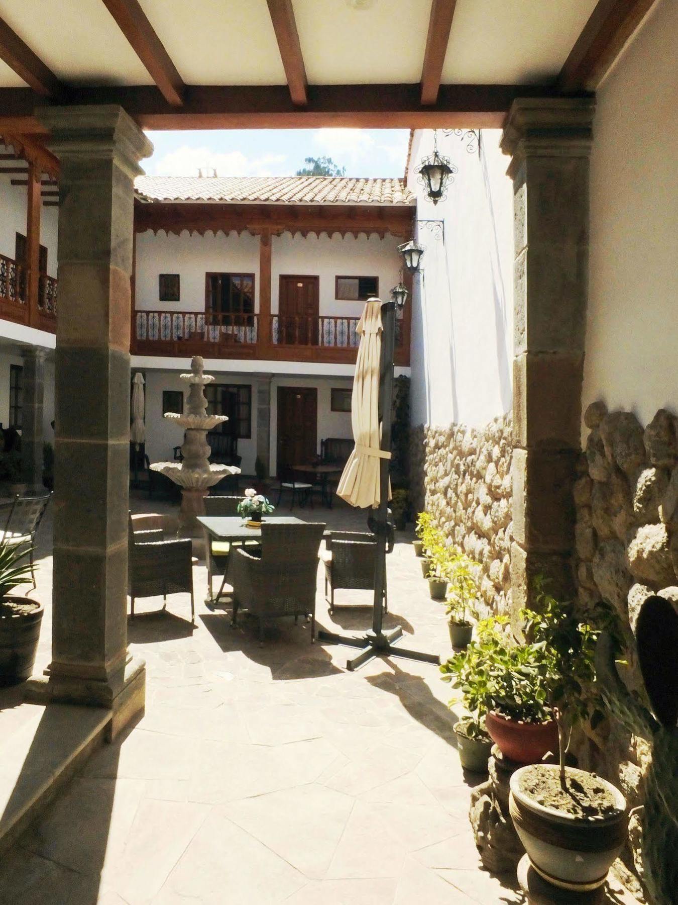 Illa Hotel